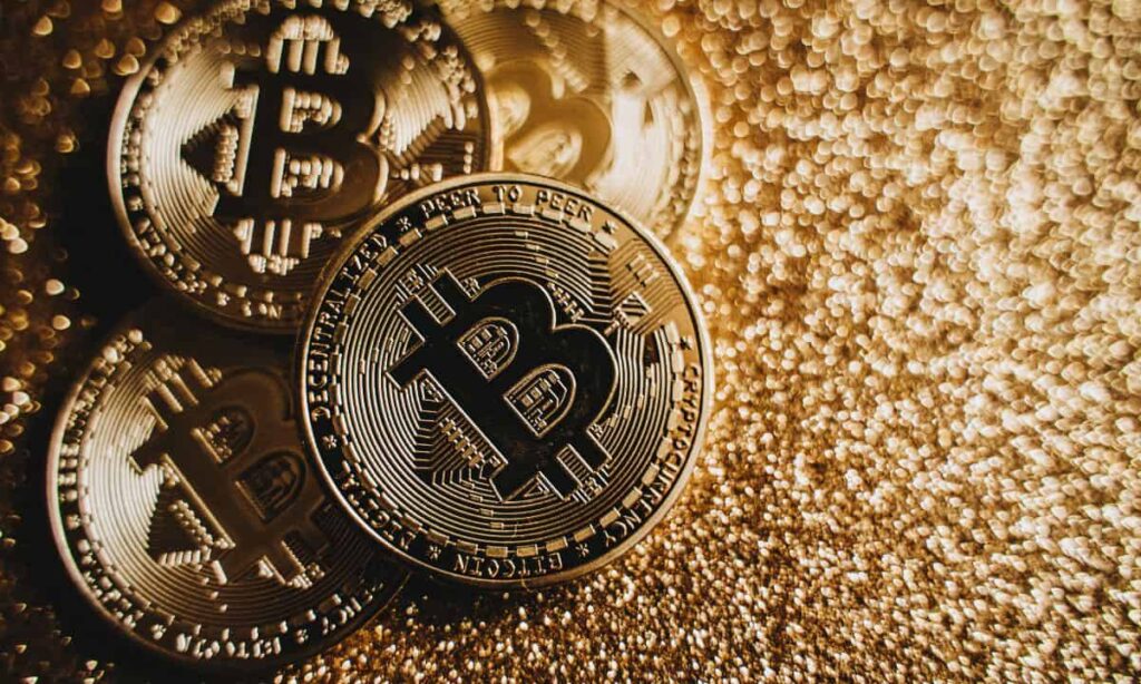 Gold Surges, Bitcoin Tanks Below $88,000 in Biggest Sell-off of 2026 Gold Surges, Bitcoin Tanks Below $88,000 in Biggest Sell-off of 2026